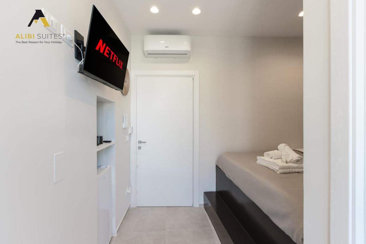 Alibi Suites Suite Museum: Gioiello Con Vista Sul Museo Archeologico Nazionale, Letto E Doccia Con Cromoterapia, Smart Tv, Wifi E A/C Ruvo di Puglia Exterior foto