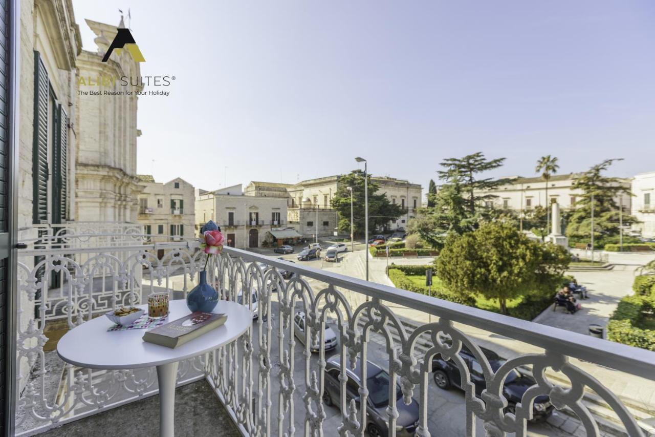 Alibi Suites Suite Museum: Gioiello Con Vista Sul Museo Archeologico Nazionale, Letto E Doccia Con Cromoterapia, Smart Tv, Wifi E A/C Ruvo di Puglia Exterior foto